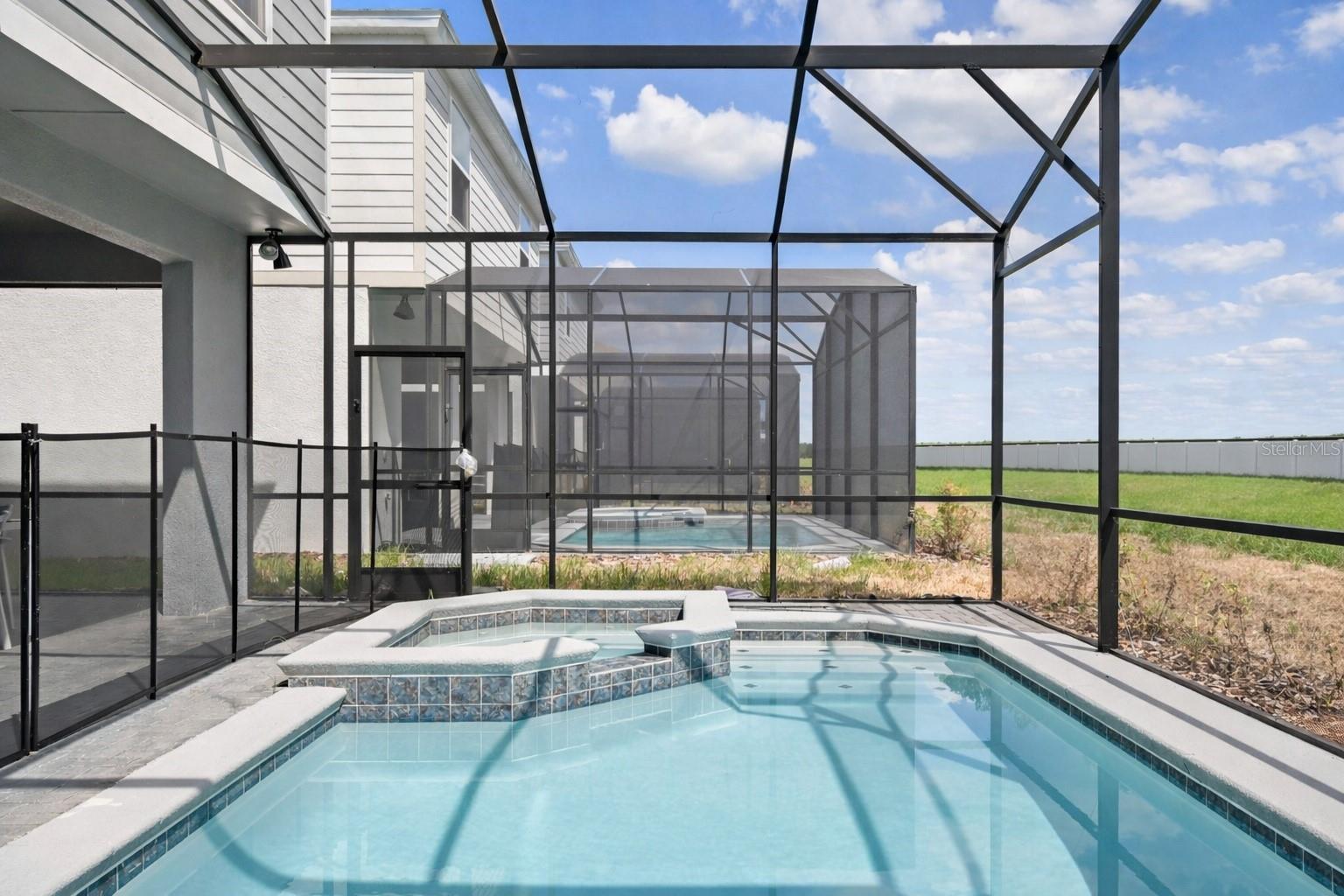 WINDSOR ISLAND RESIDENCE PH 3 - Residential