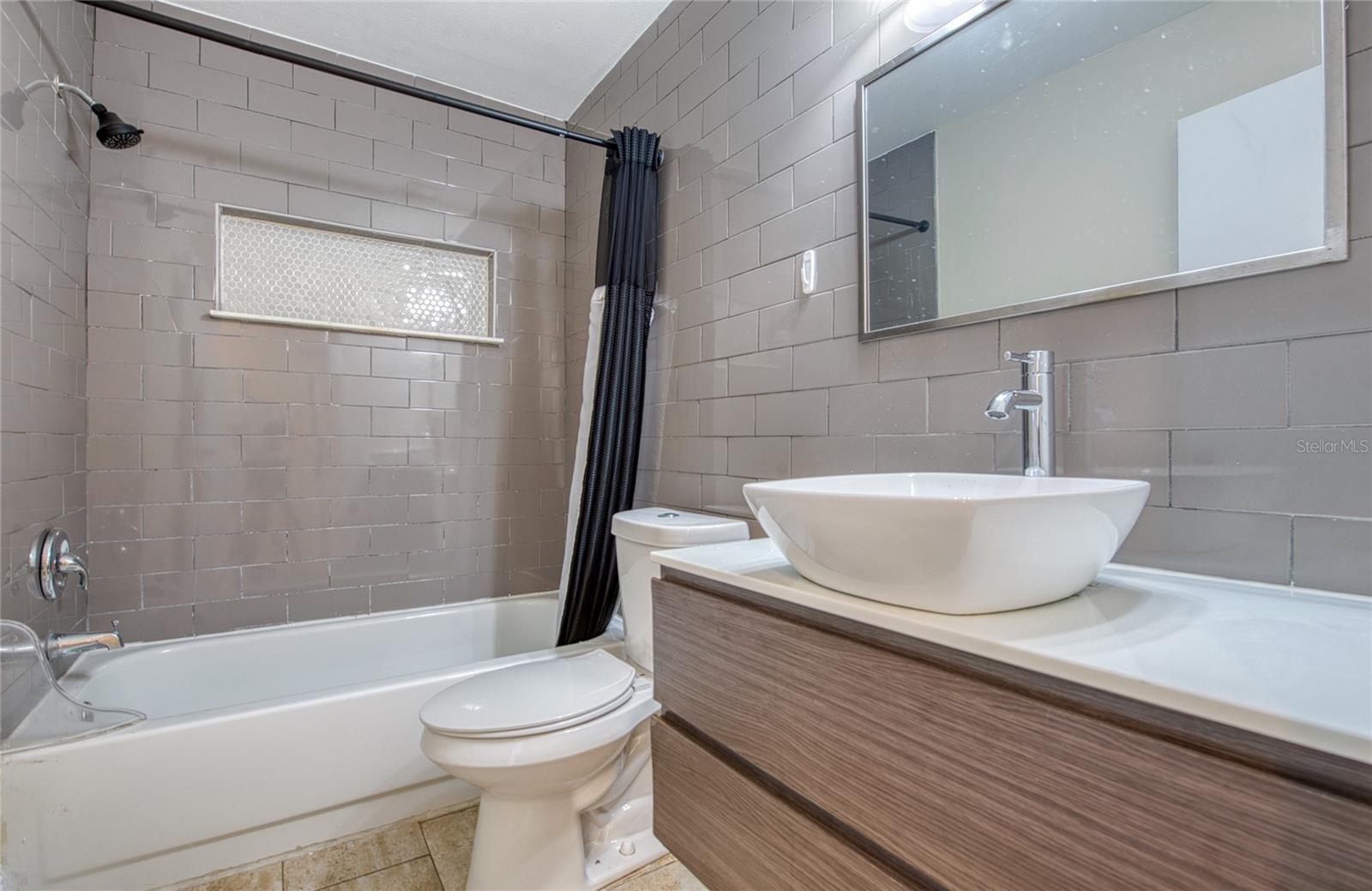 BROOKSTONE SUB - Residential Lease