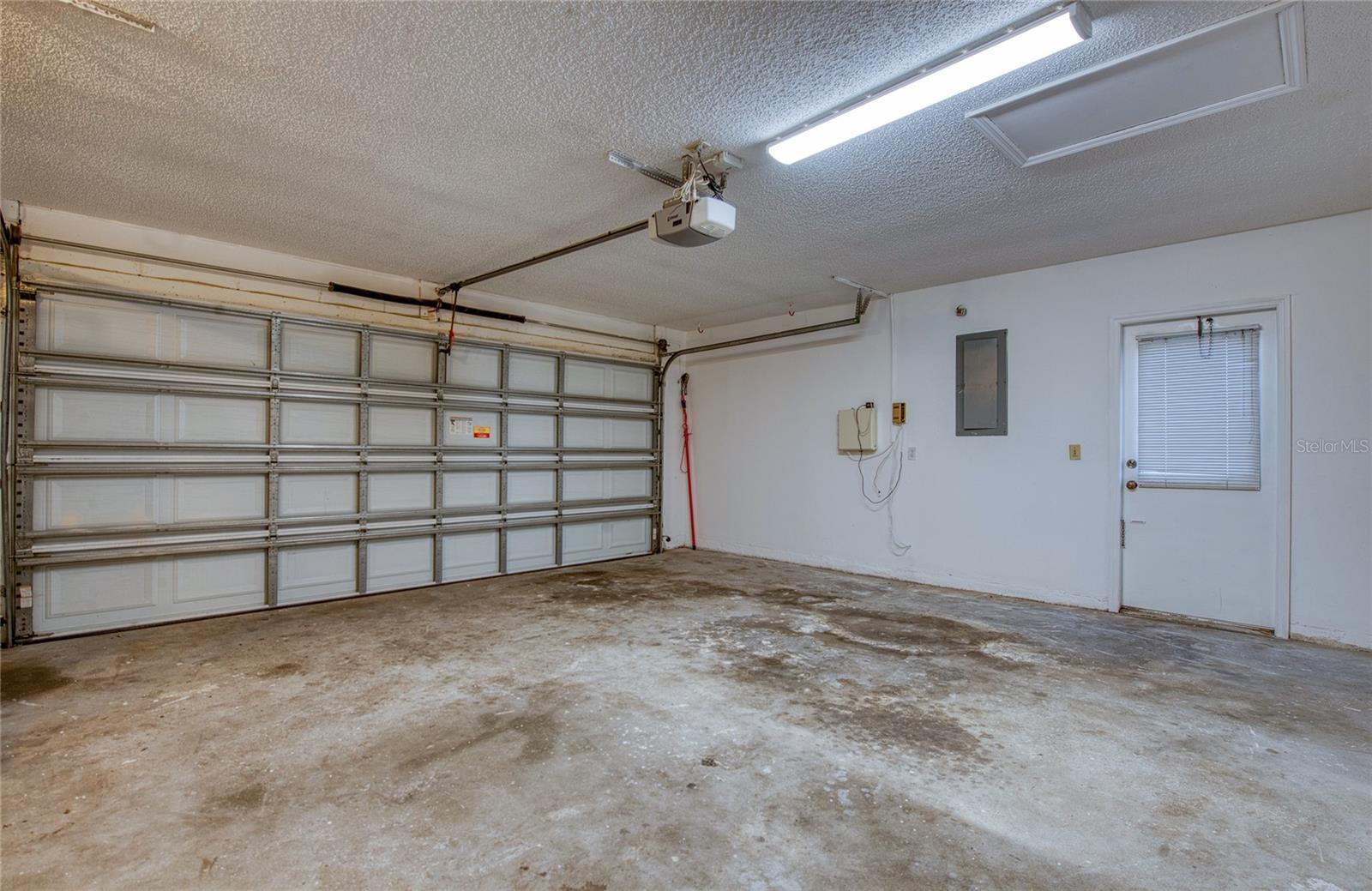 BROOKSTONE SUB - Residential Lease