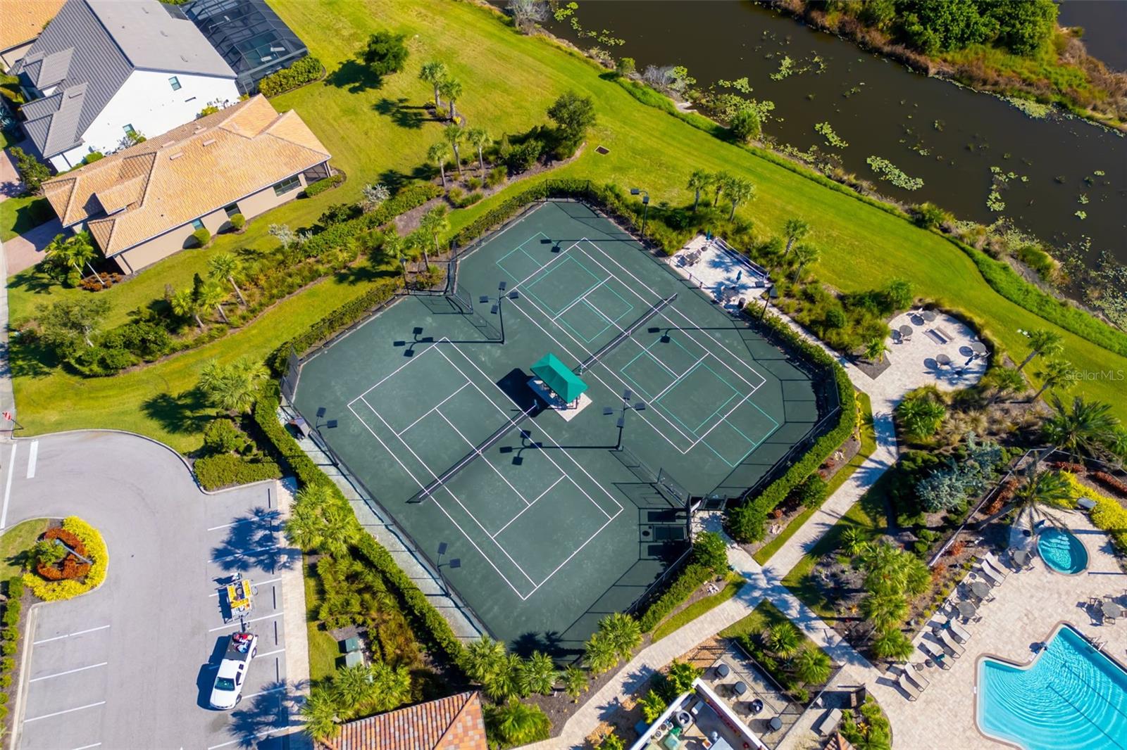 SANDHILL PRESERVE - Residential