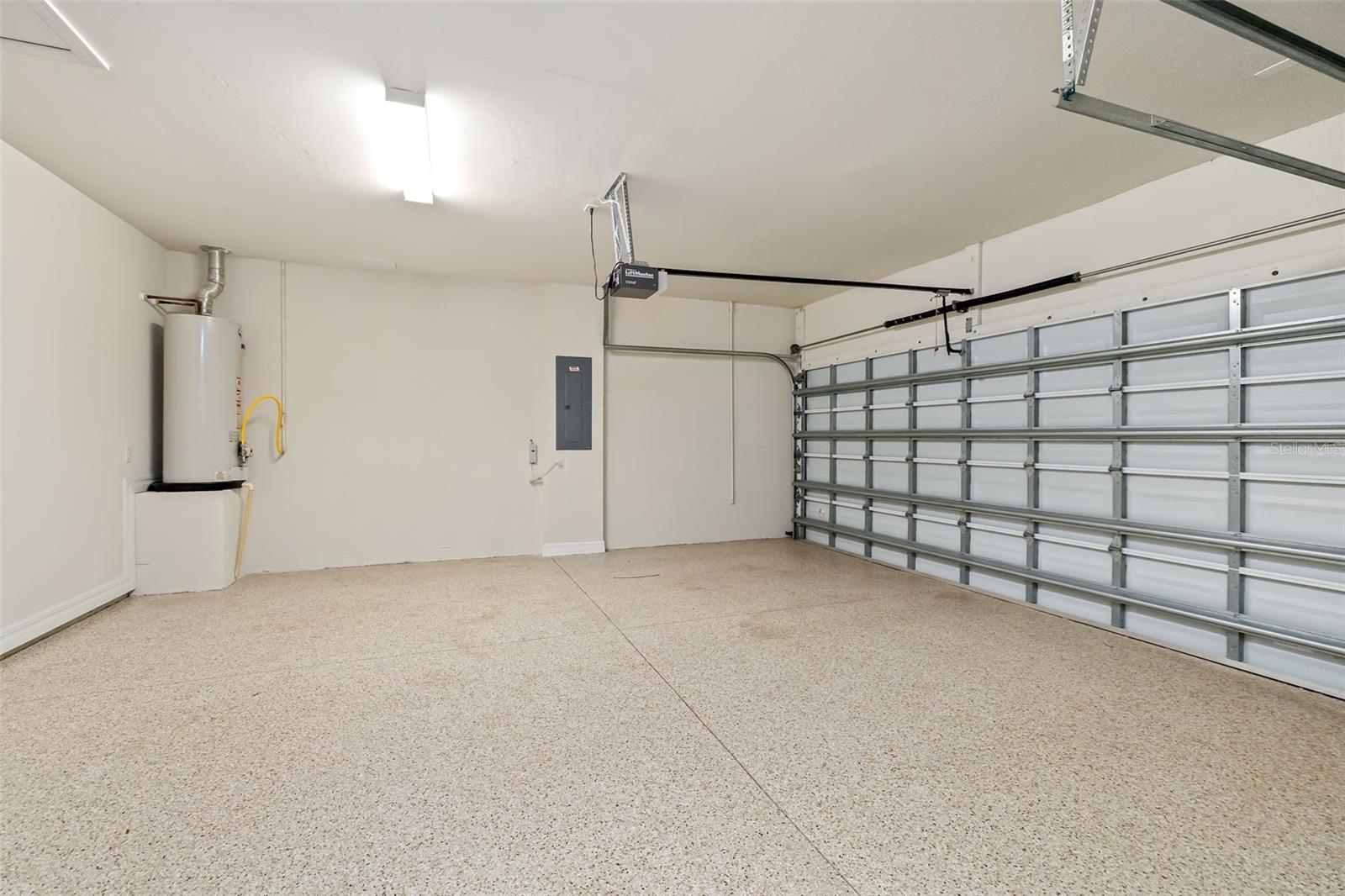 SANDHILL PRESERVE - Residential