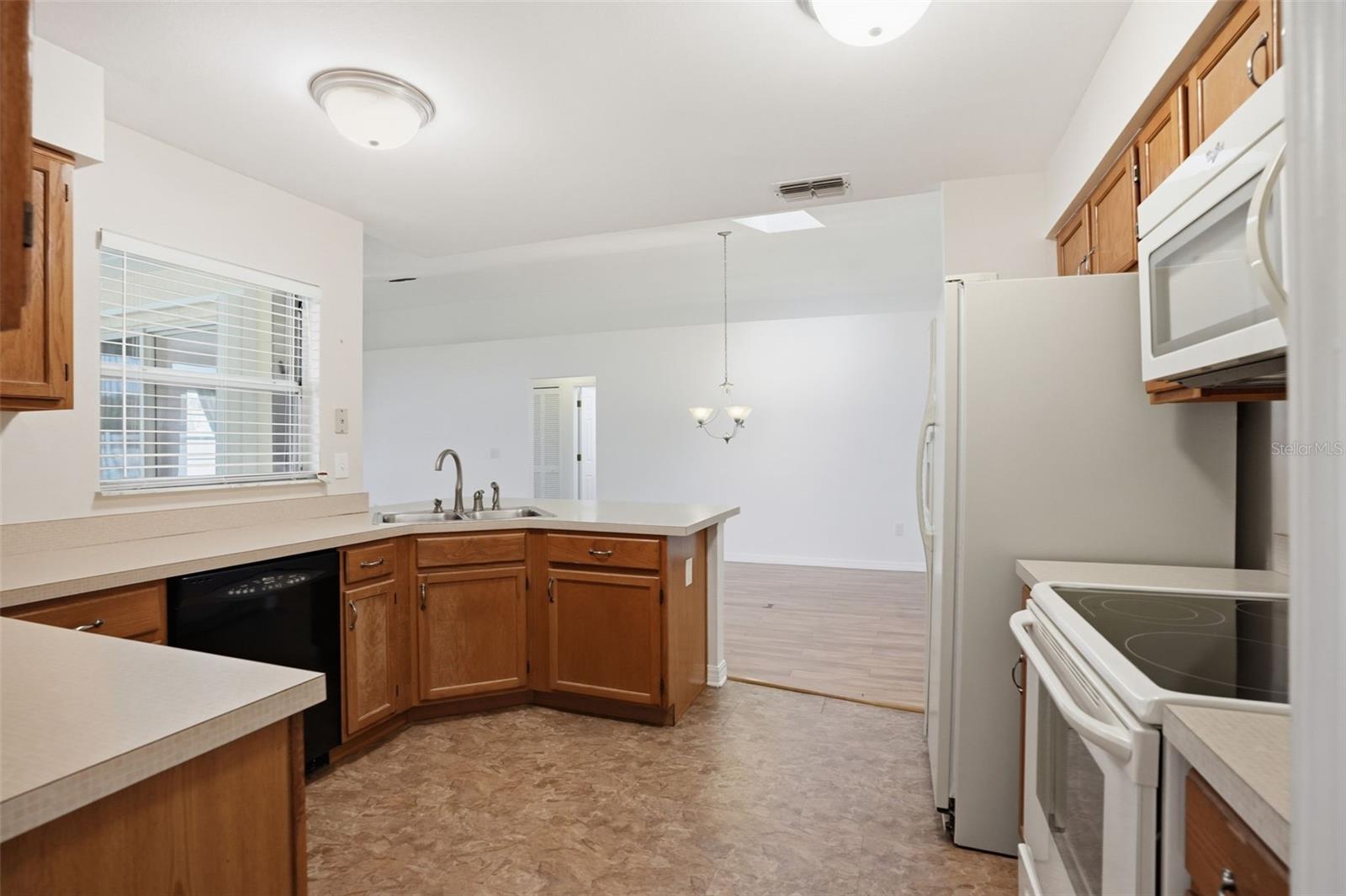 HUNTERS RIDGE - Residential