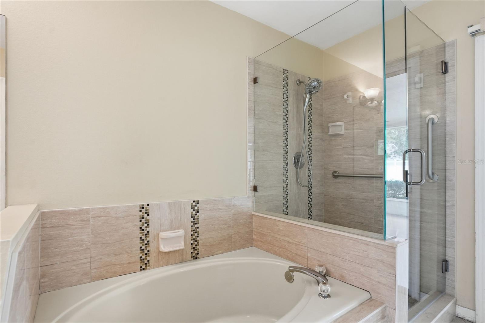 HUNTERS RIDGE - Residential