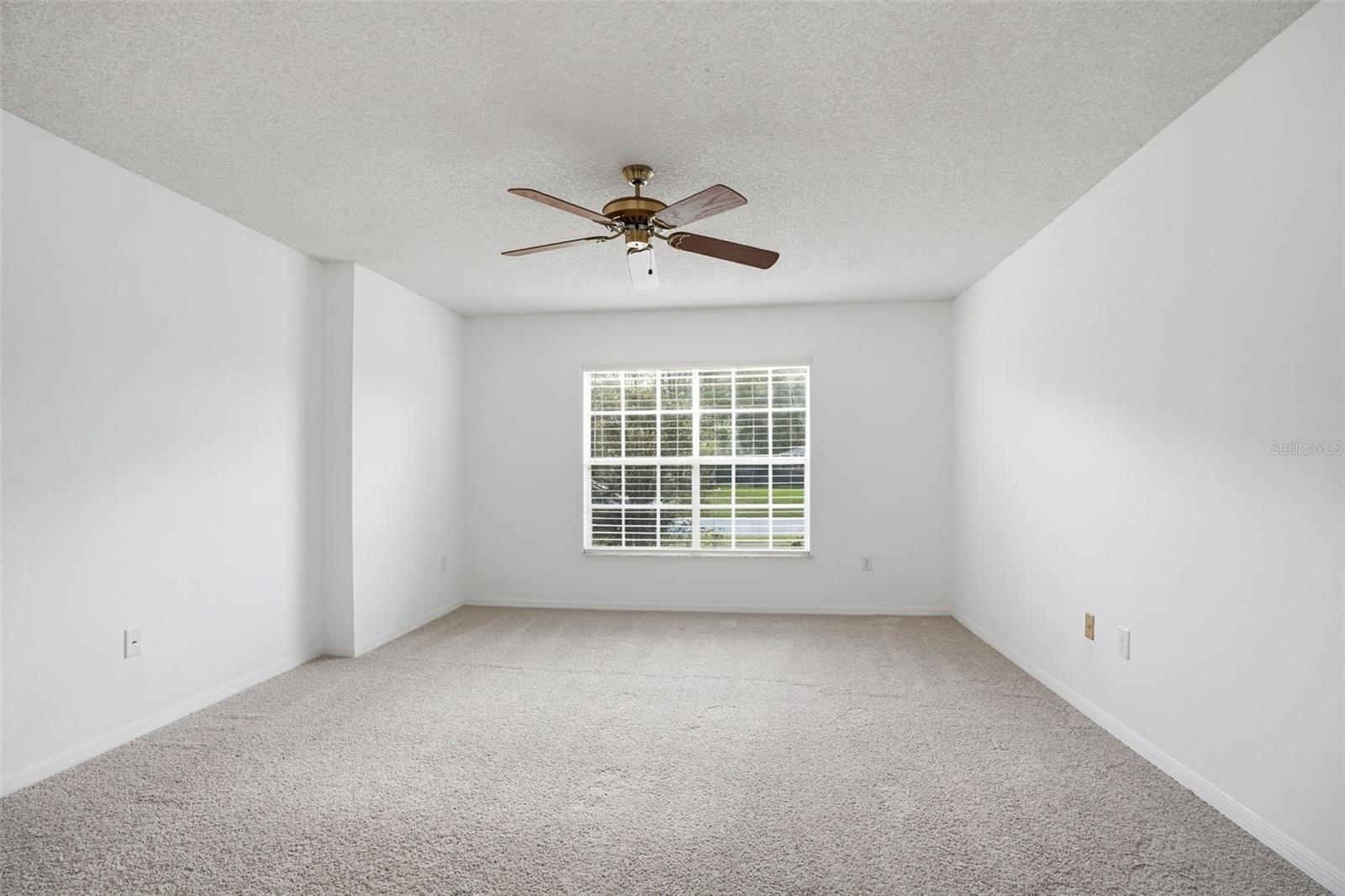 HUNTERS RIDGE - Residential