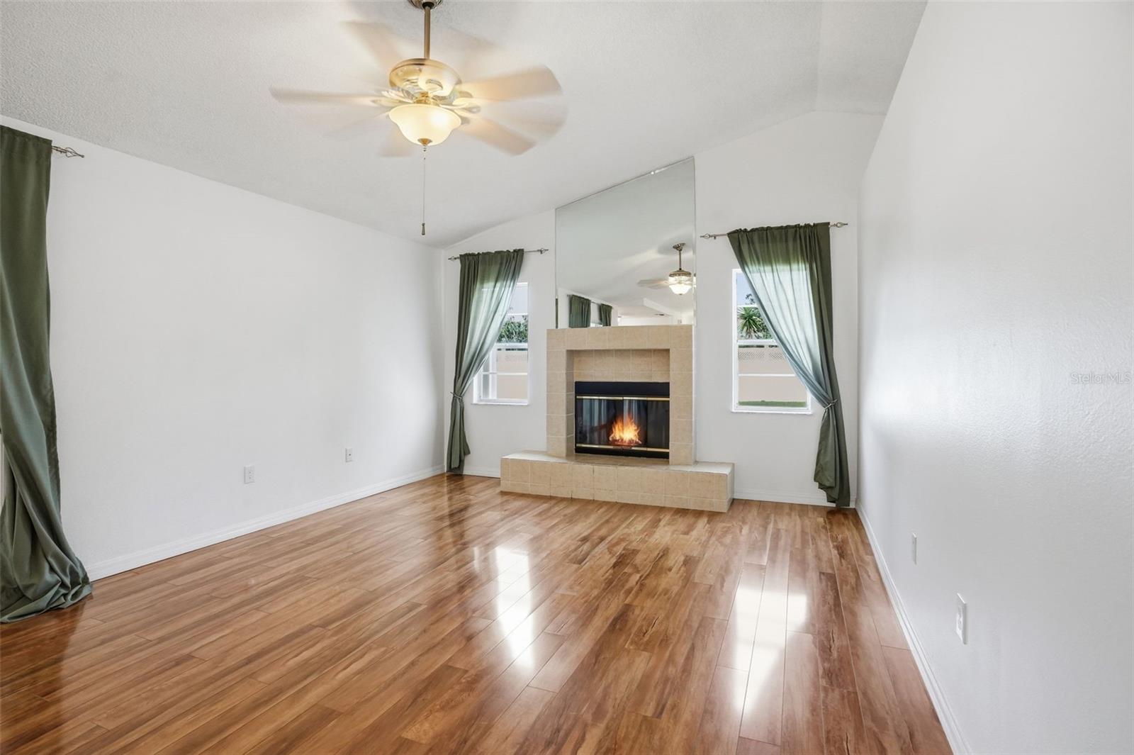 HUNTERS RIDGE - Residential