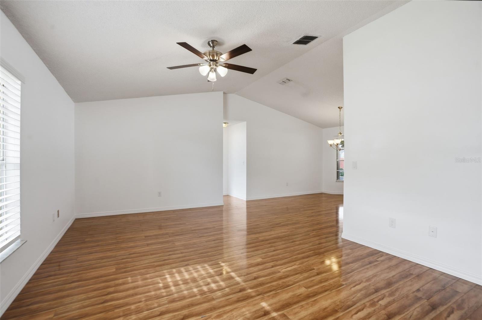 HUNTERS RIDGE - Residential