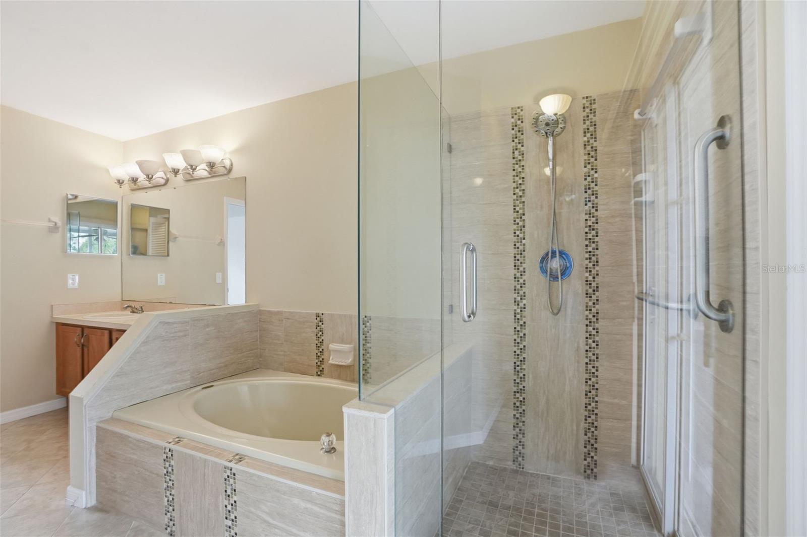 HUNTERS RIDGE - Residential