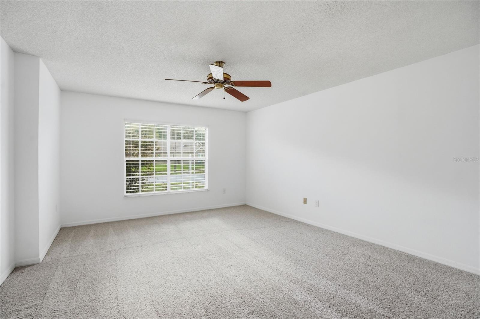 HUNTERS RIDGE - Residential