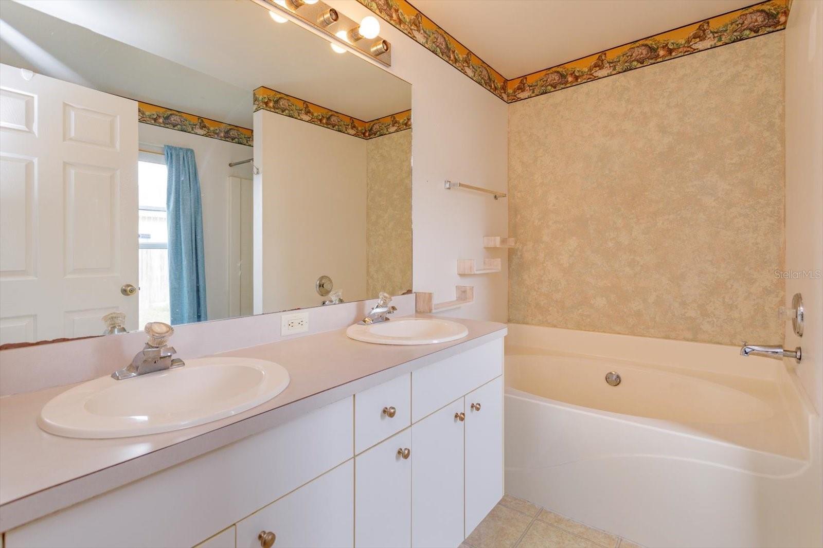 SANDHURST - Residential