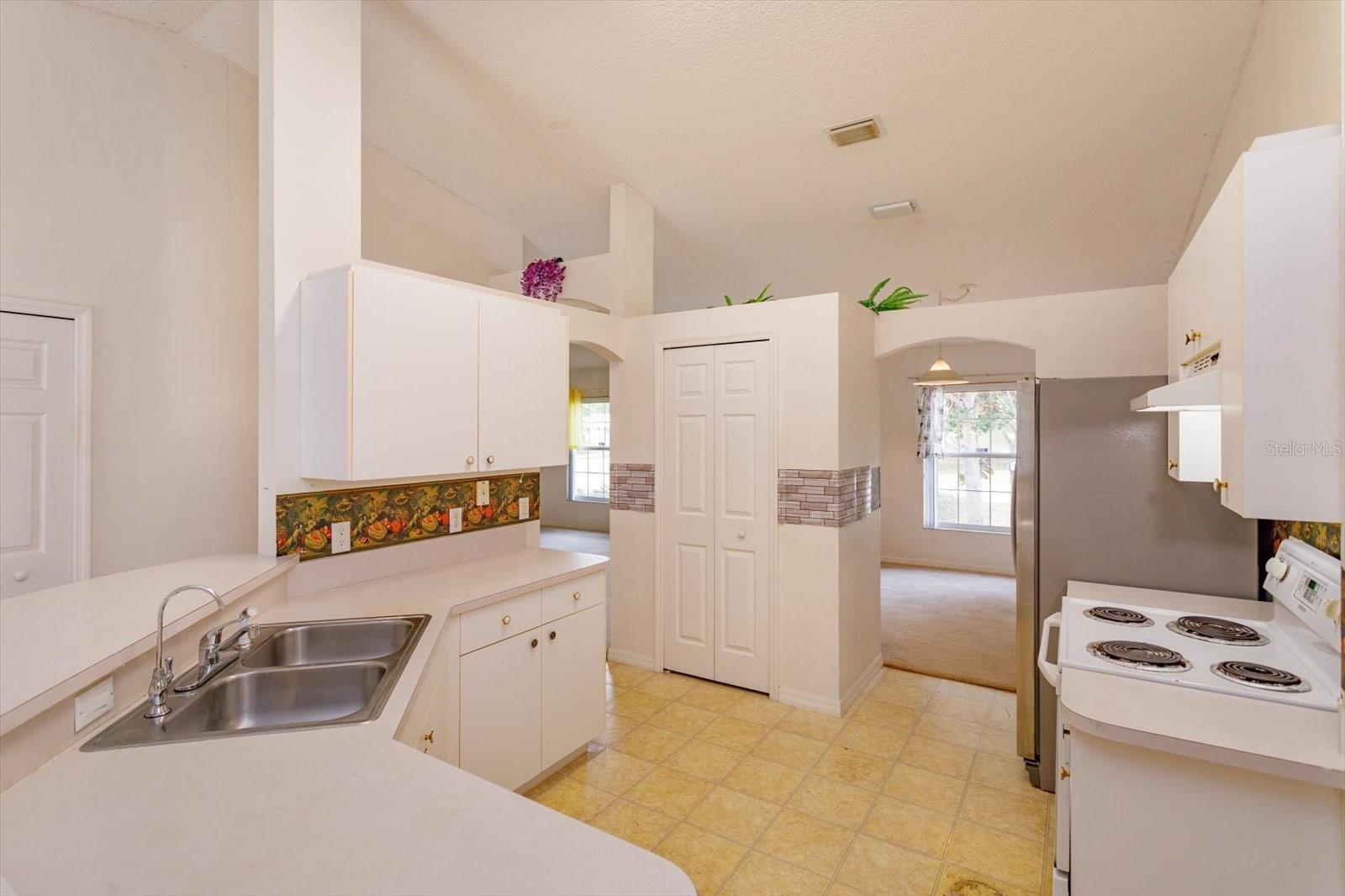 SANDHURST - Residential