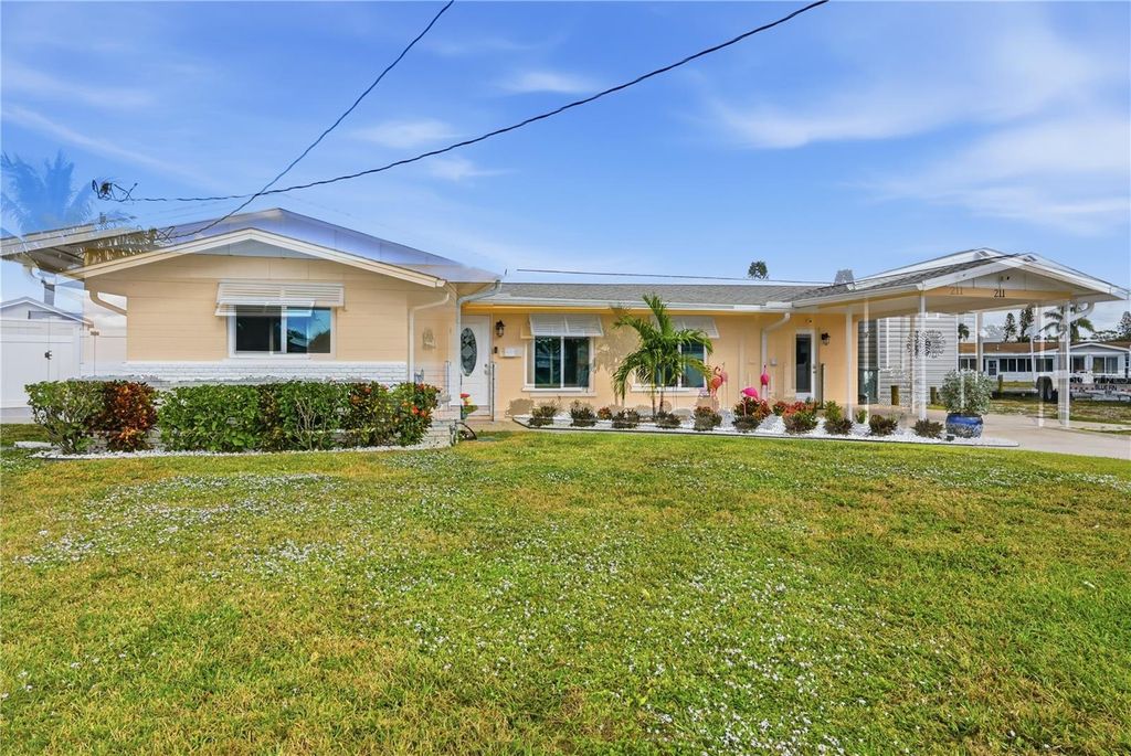 Photo of 211 21st Street NE, Bradenton, FL 34208 (MLS # A4687059)