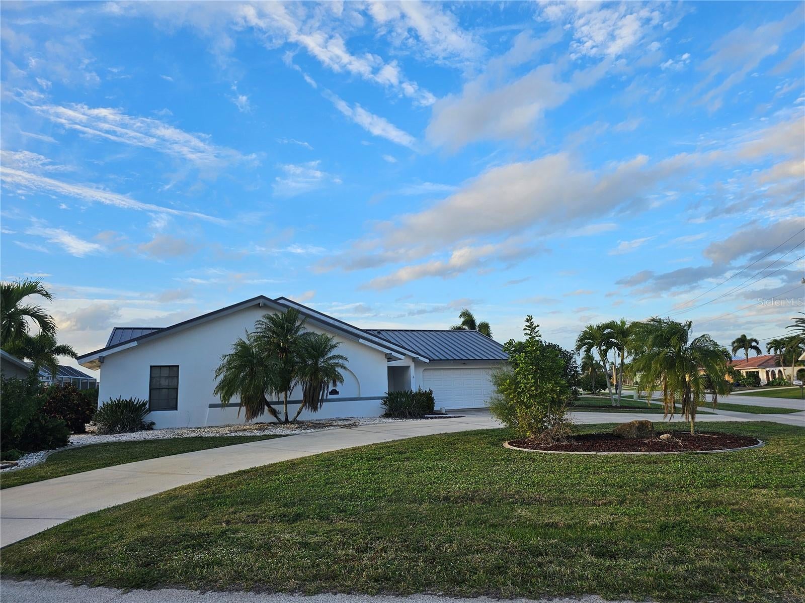 975 CORONADO DRIVE