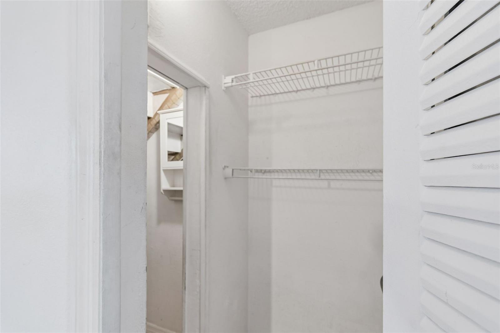 EASTWOOD SHORES 5 - Residential Lease