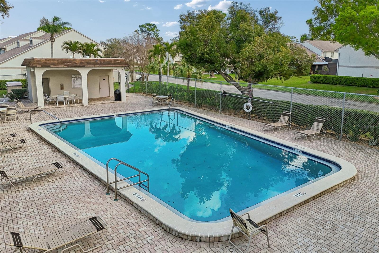 EASTWOOD SHORES 5 - Residential Lease