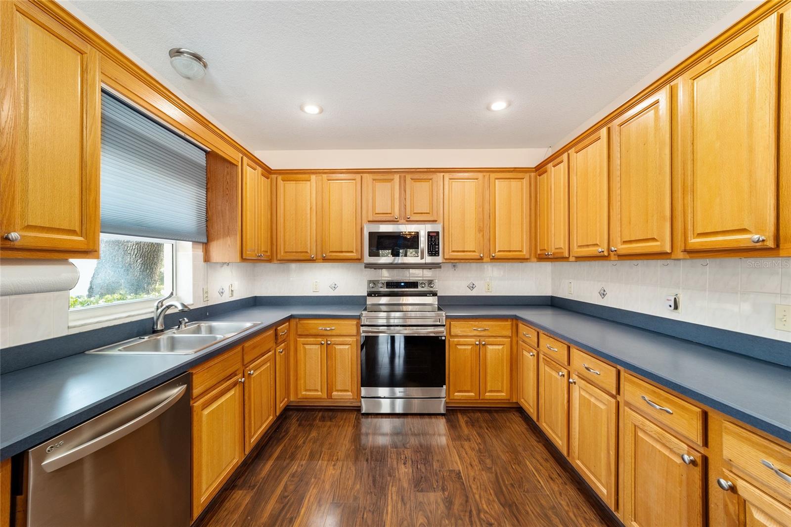 RAINBOW SPGS 05 REP - Residential