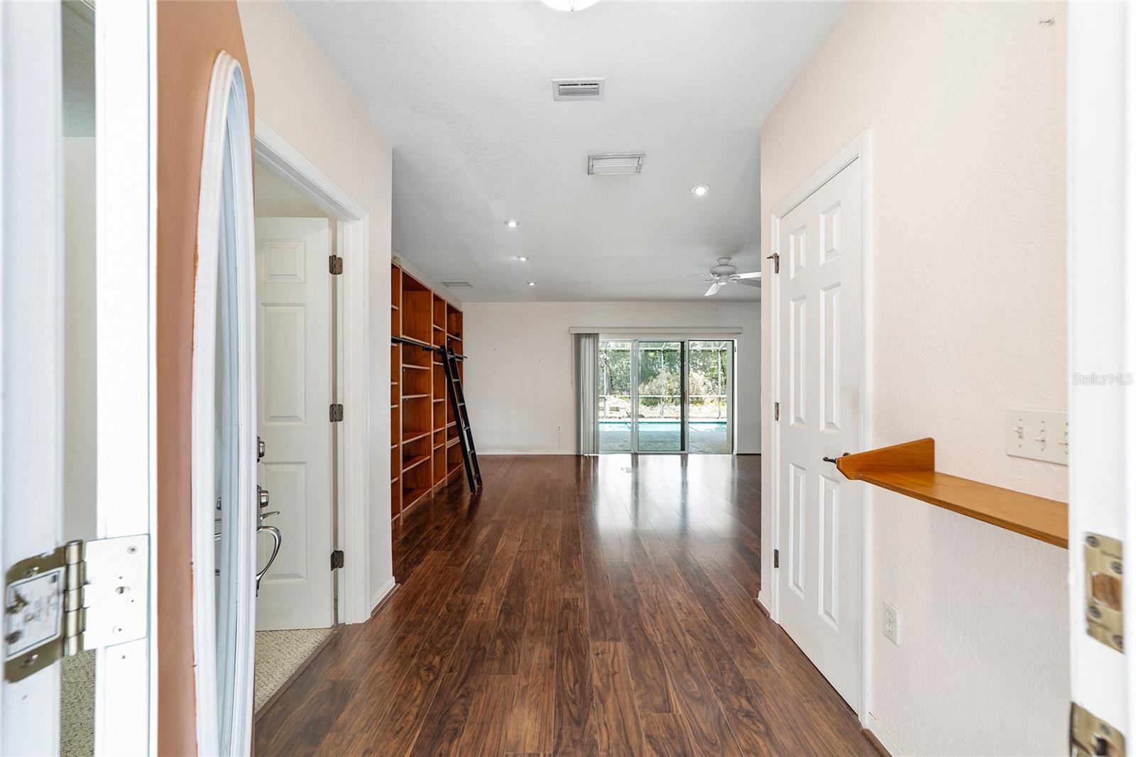 RAINBOW SPGS 05 REP - Residential