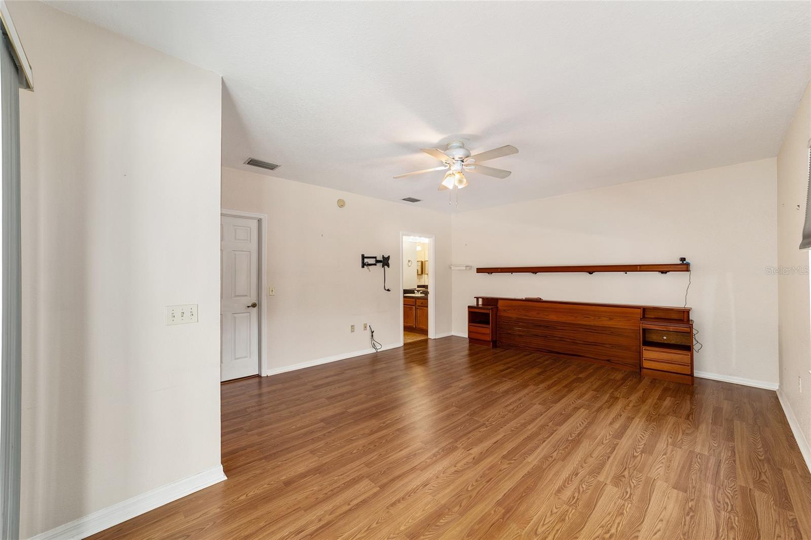 RAINBOW SPGS 05 REP - Residential