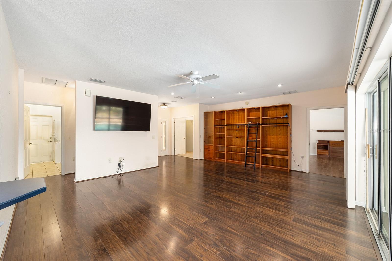 RAINBOW SPGS 05 REP - Residential