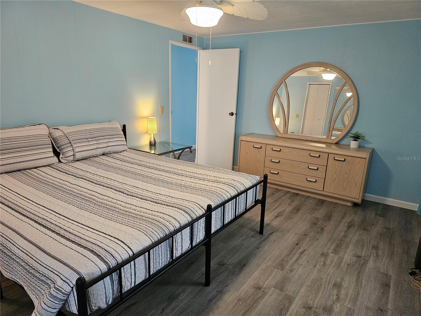 VENICE ISLE - Residential