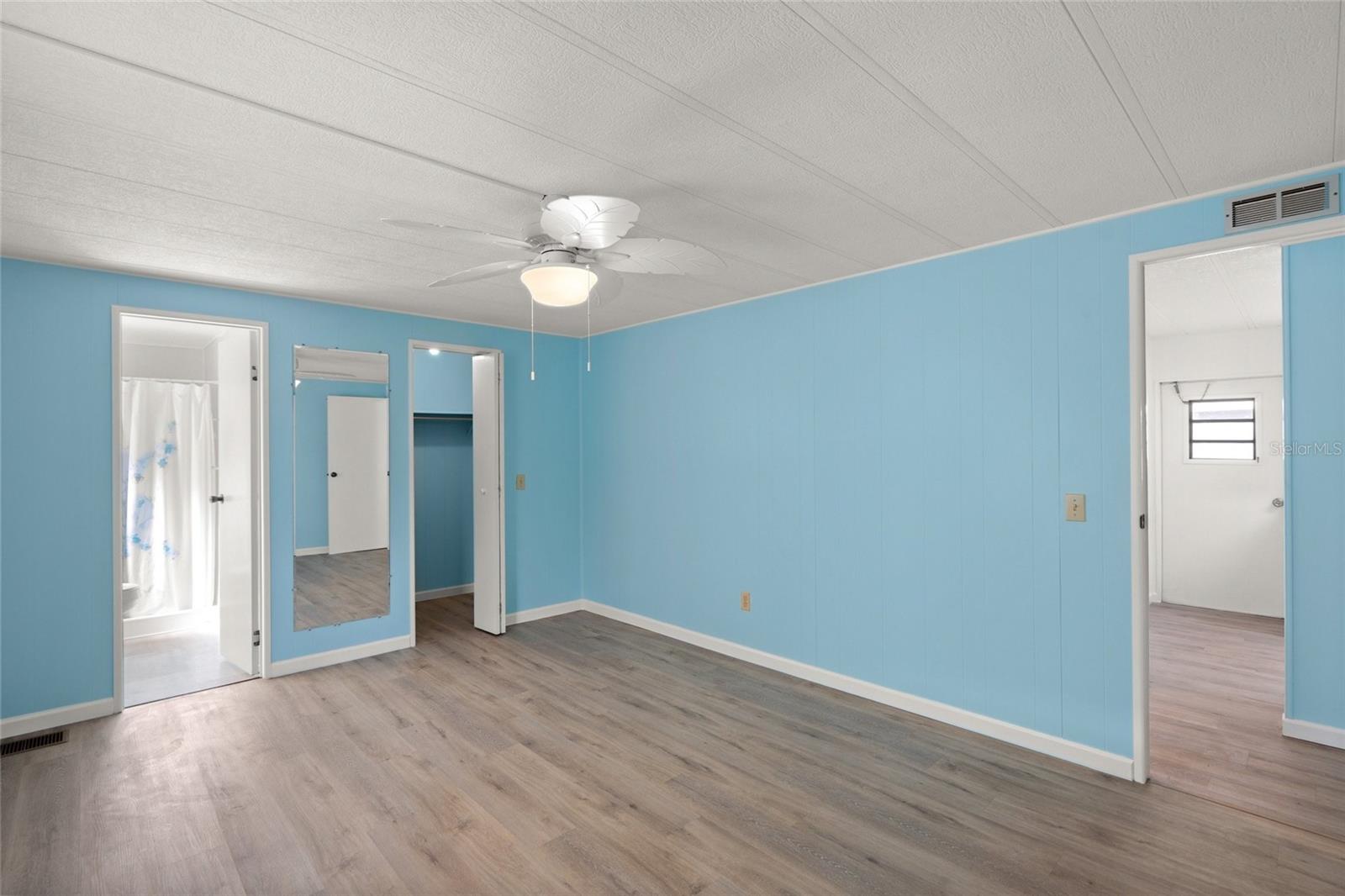 VENICE ISLE - Residential