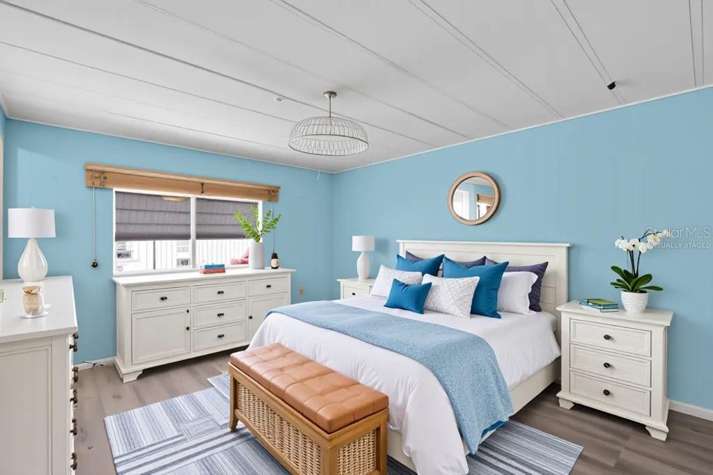 VENICE ISLE - Residential