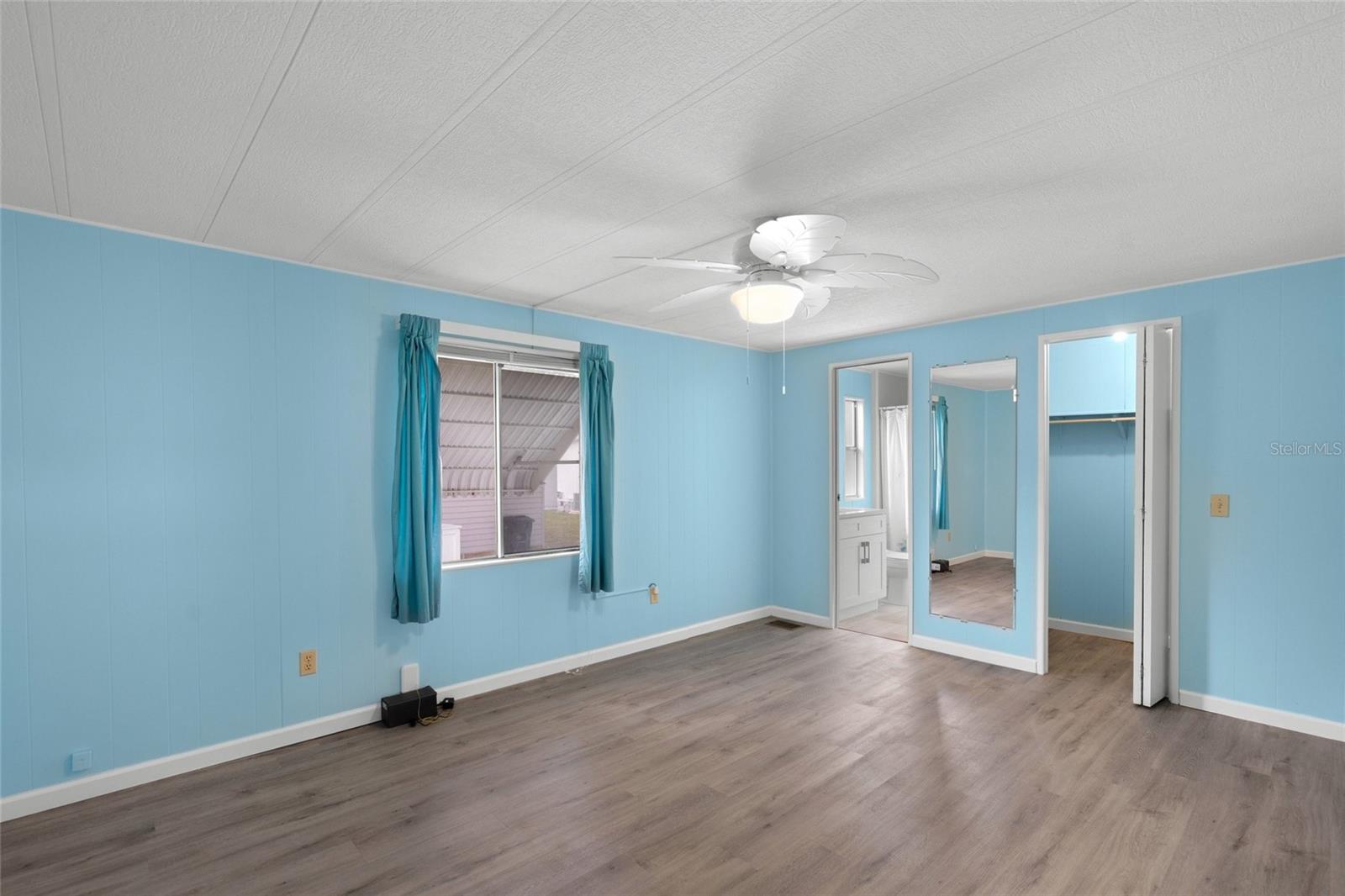 VENICE ISLE - Residential