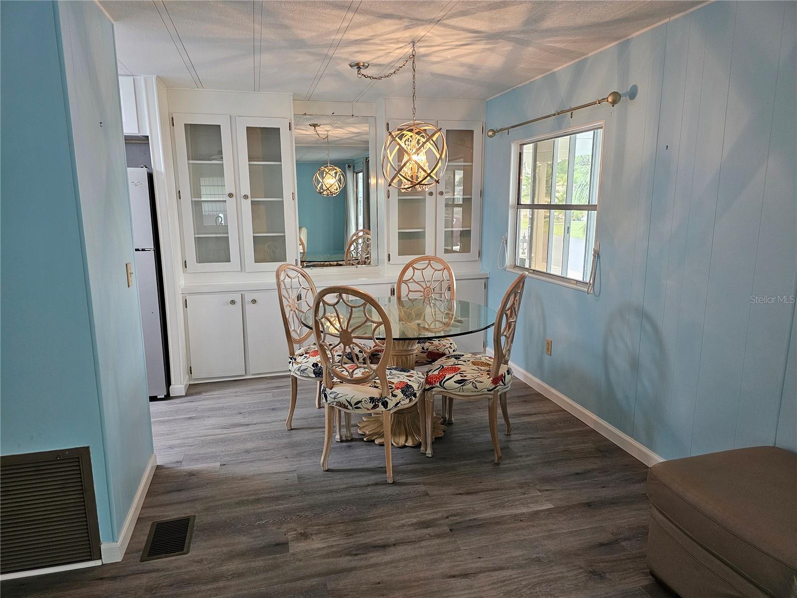 VENICE ISLE - Residential