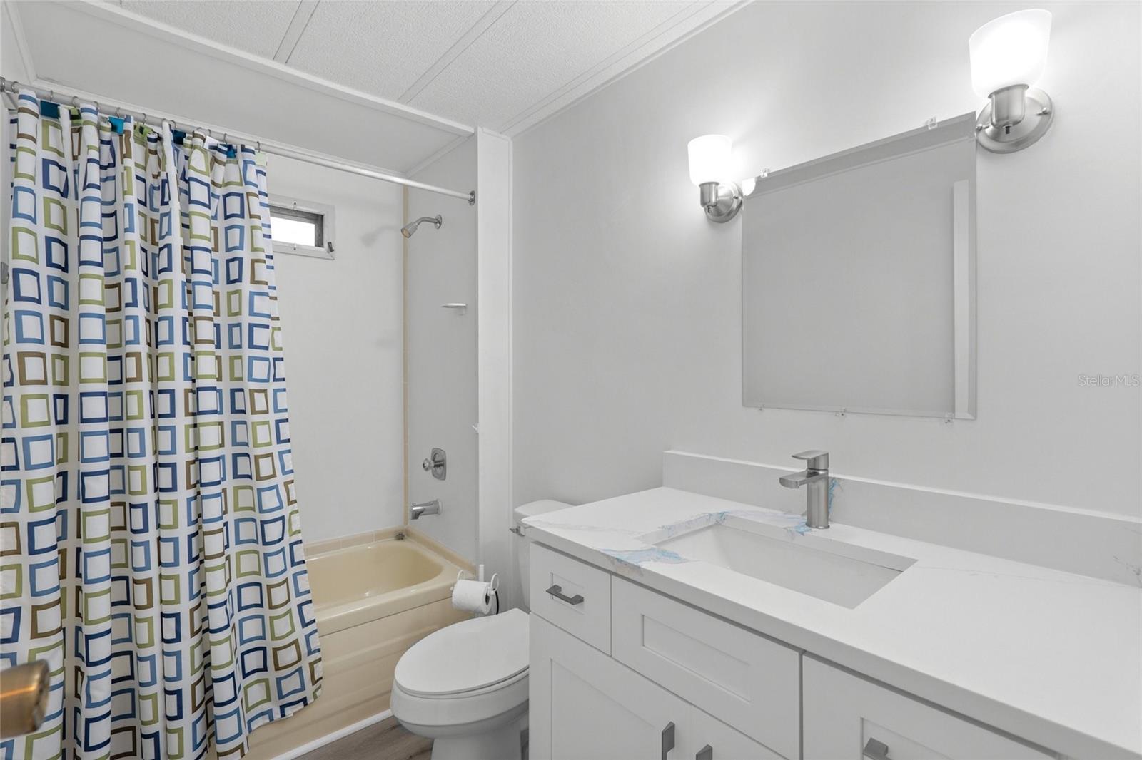 VENICE ISLE - Residential