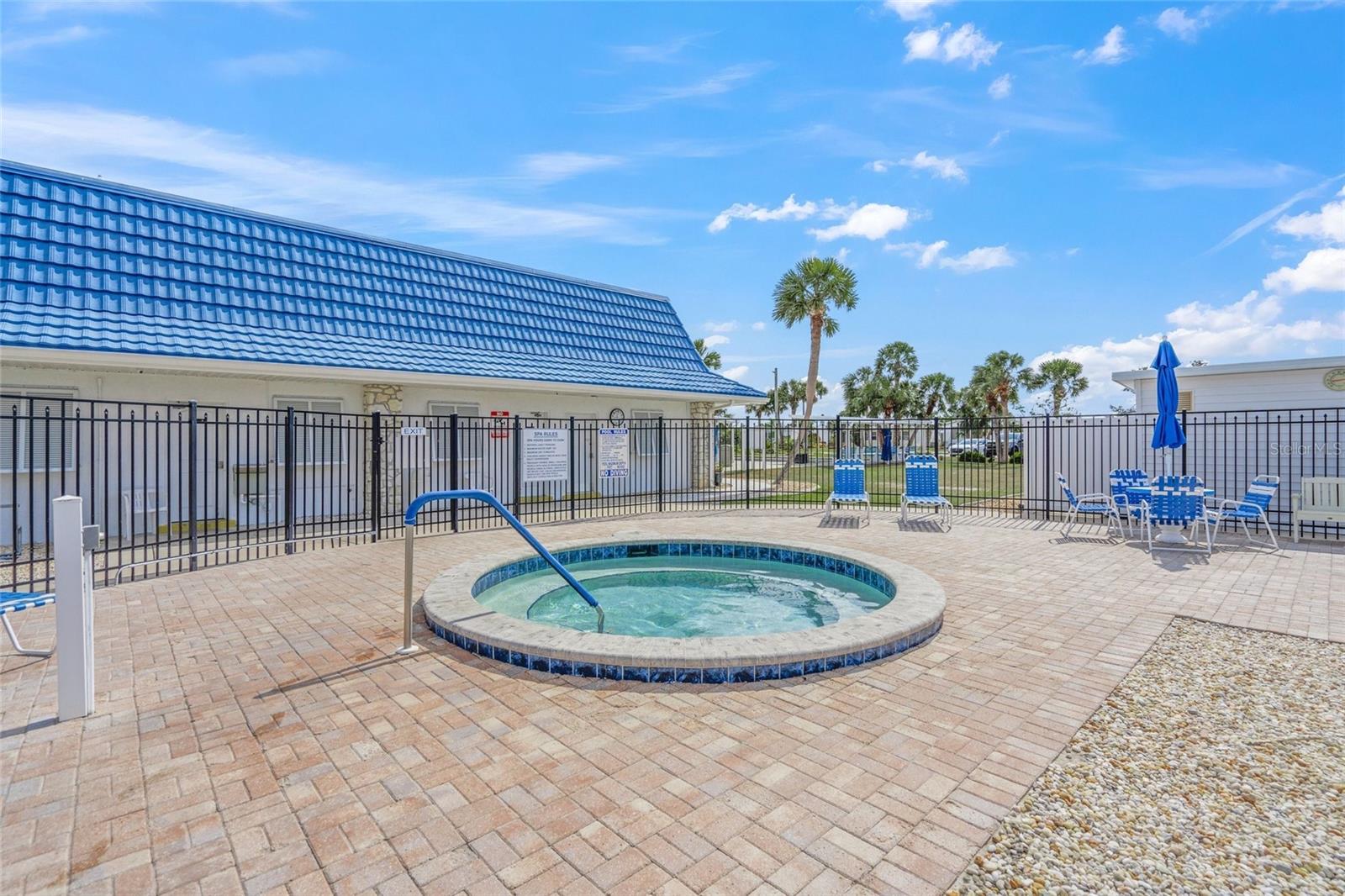 VENICE ISLE - Residential