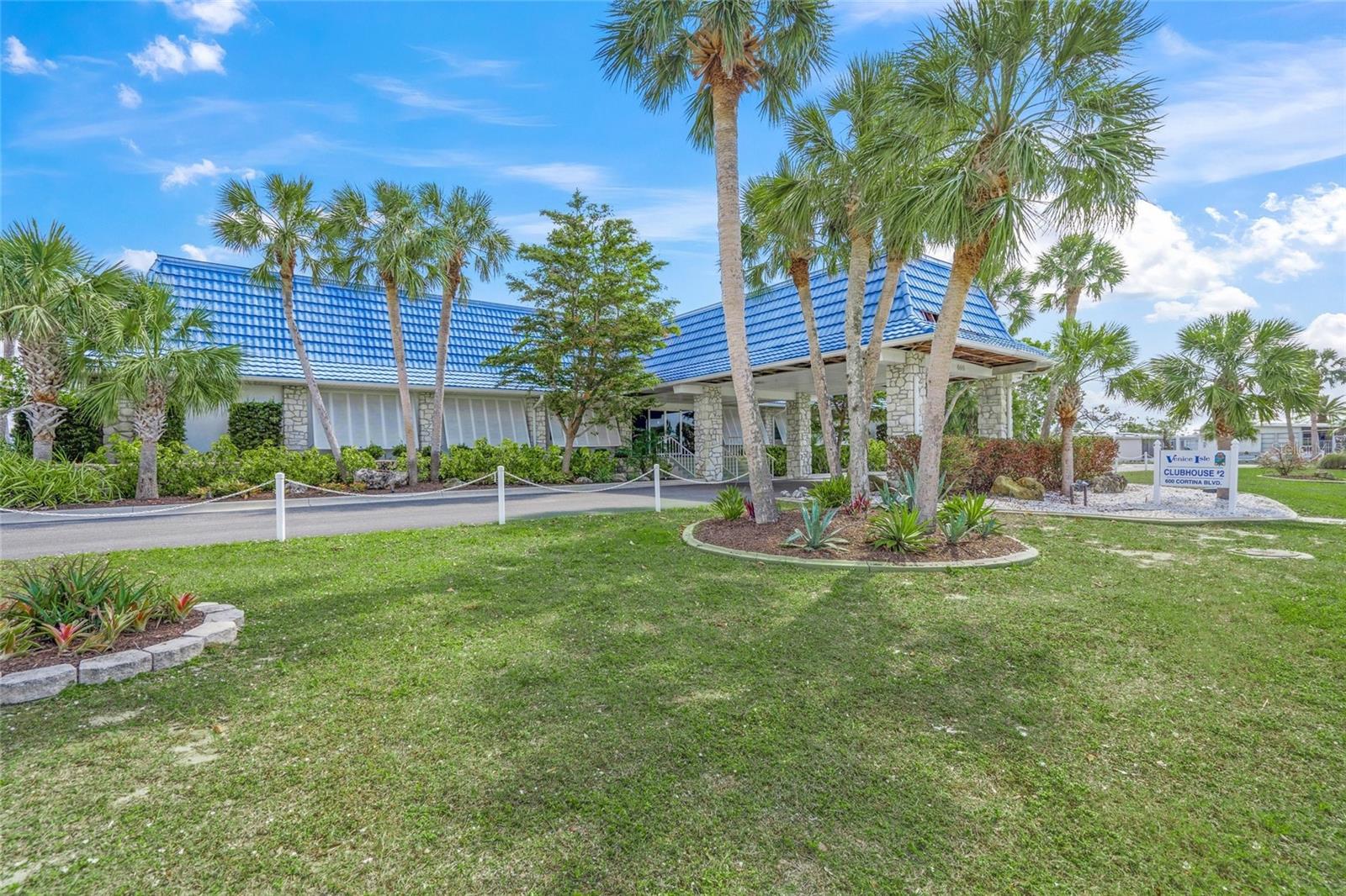 VENICE ISLE - Residential