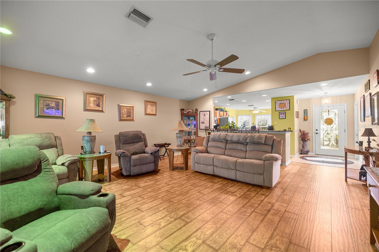 SUMMERGLEN PH 03 - Residential