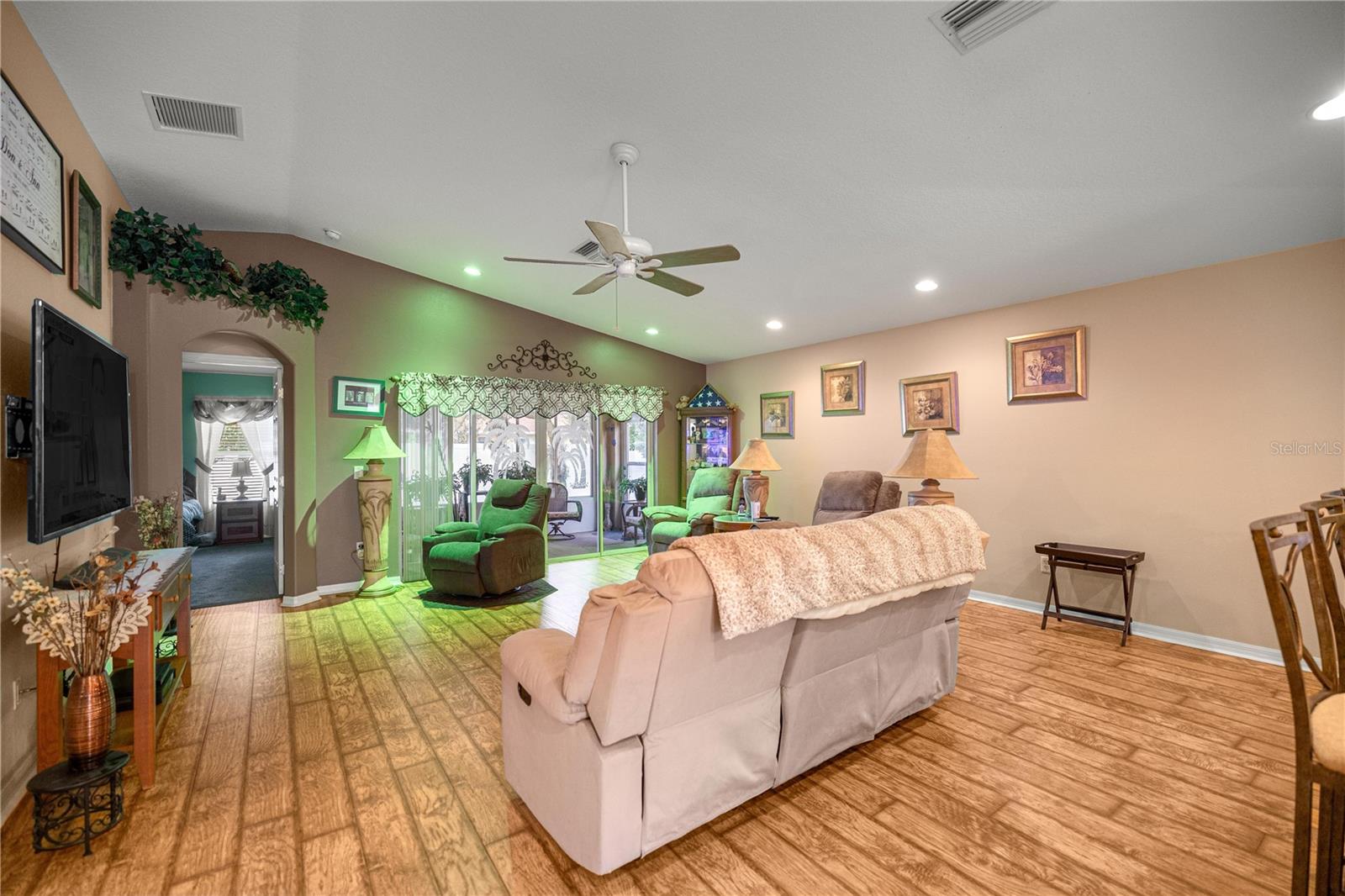 SUMMERGLEN PH 03 - Residential