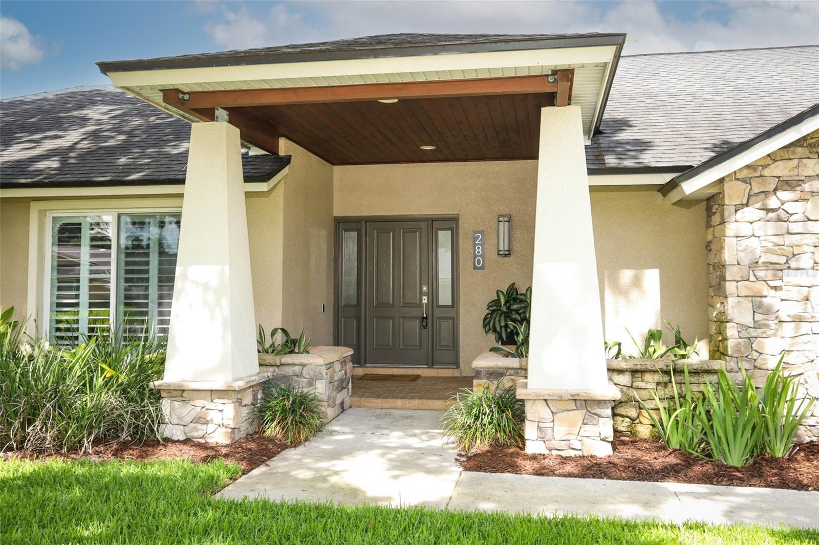 280 W SPRING LAKE DRIVE