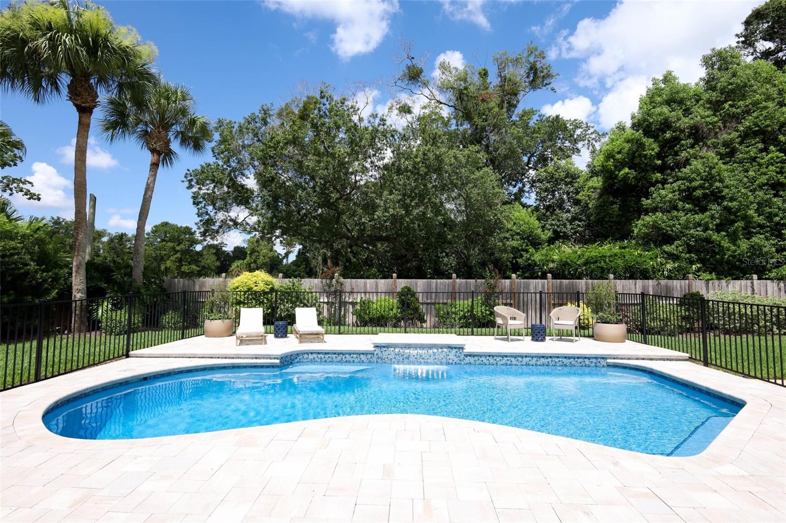 280 W SPRING LAKE DRIVE