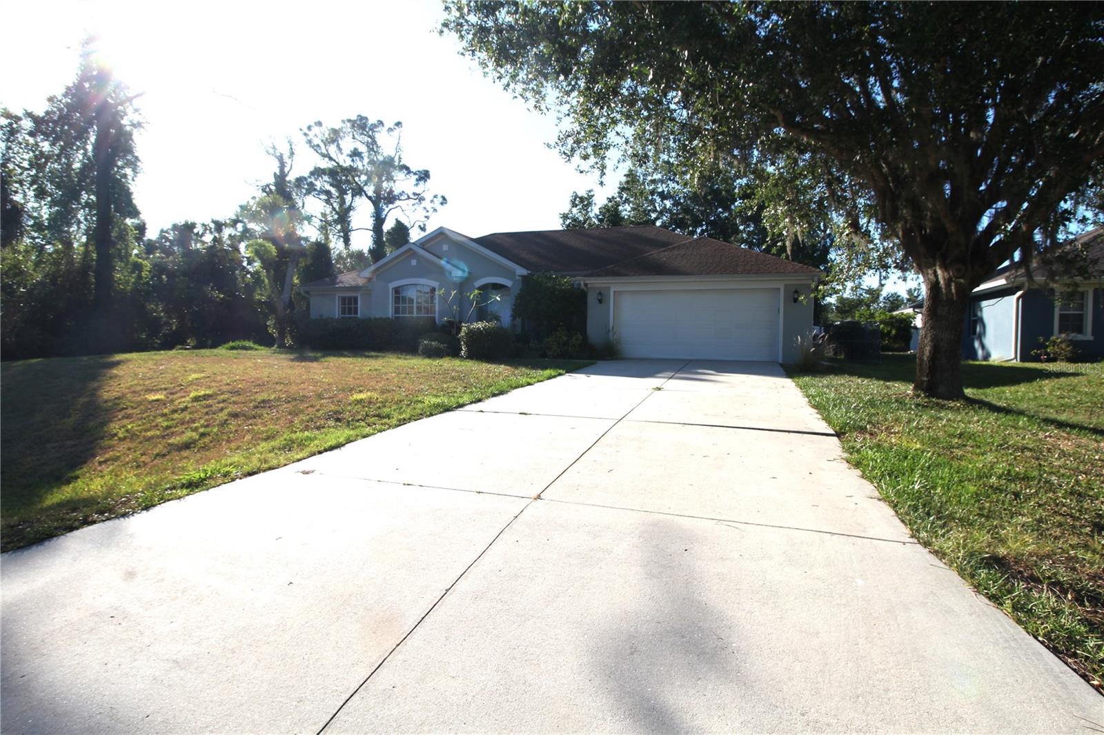 If you are looking for a great home that is close to everything, that has great oak trees, a fenced-in yard, and is minutes from I-75 or US 41, you have found it. This home offers a great open floor plan, a great Lani, and a private backyard. You are minutes from Publix Plaza and lots of shopping. This home also offers an eat-in kitchen with a breakfast nook, or you have a dining room that can be used for dining, or used to expand your living space. This home has fresh paint inside and new carpets.