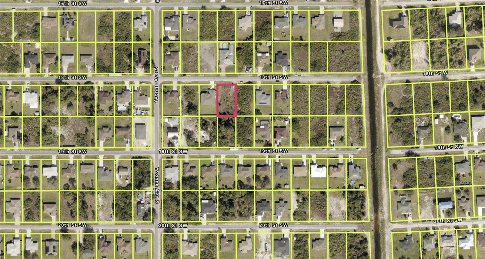 This well-situated lot, located on a private yet well-established street, offers the perfect spot for your new home in Lehigh Acres. The neighborhood features well-maintained homes, with several new constructions nearby and more underway.
Enjoy the scenic beauty of the area while being just minutes from major retail centers like Walmart, Family Dollar, and Aldi, as well as essential services such as the Lehigh Regional Medical Center, Sunshine Elementary School, and the local fire station.
The property is not subject to HOA fees or deed restrictions and is not in a flooding zone—providing peace of mind for your investment. Electric service is already available on the street.
Whether you're looking to build your dream home or searching for a great buy-and-hold investment or flip opportunity, this lot is an excellent choice. The area has seen increased new construction, making this a prime spot for future value growth.
Conveniently located just off Lee Blvd, this lot provides quick and easy access for commuters traveling to Fort Myers, Immokalee, Naples, Bonita Springs, LaBelle, and other sought-after destinations throughout Southwest Florida.