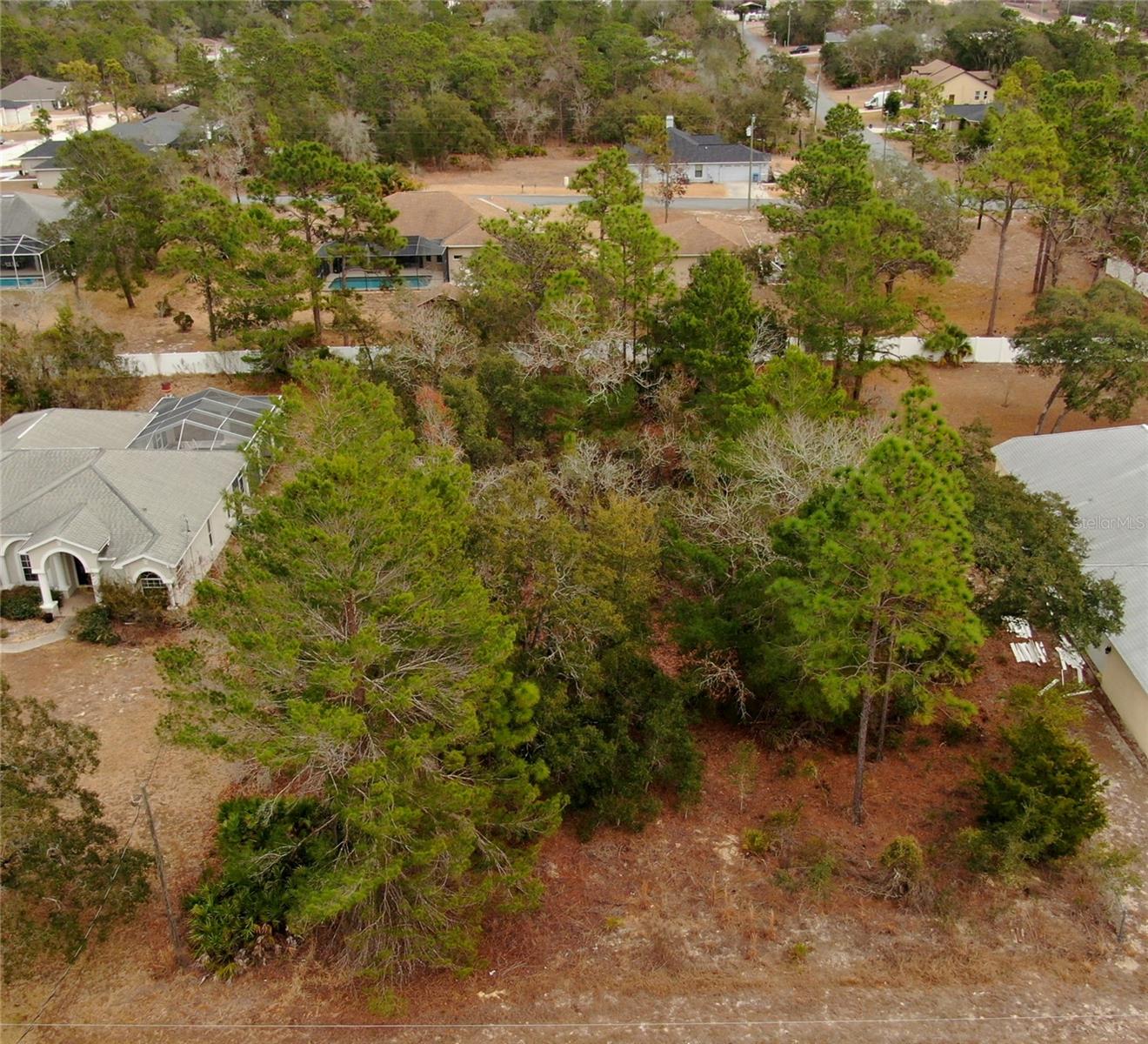 ROYAL HIGHLANDS - Land