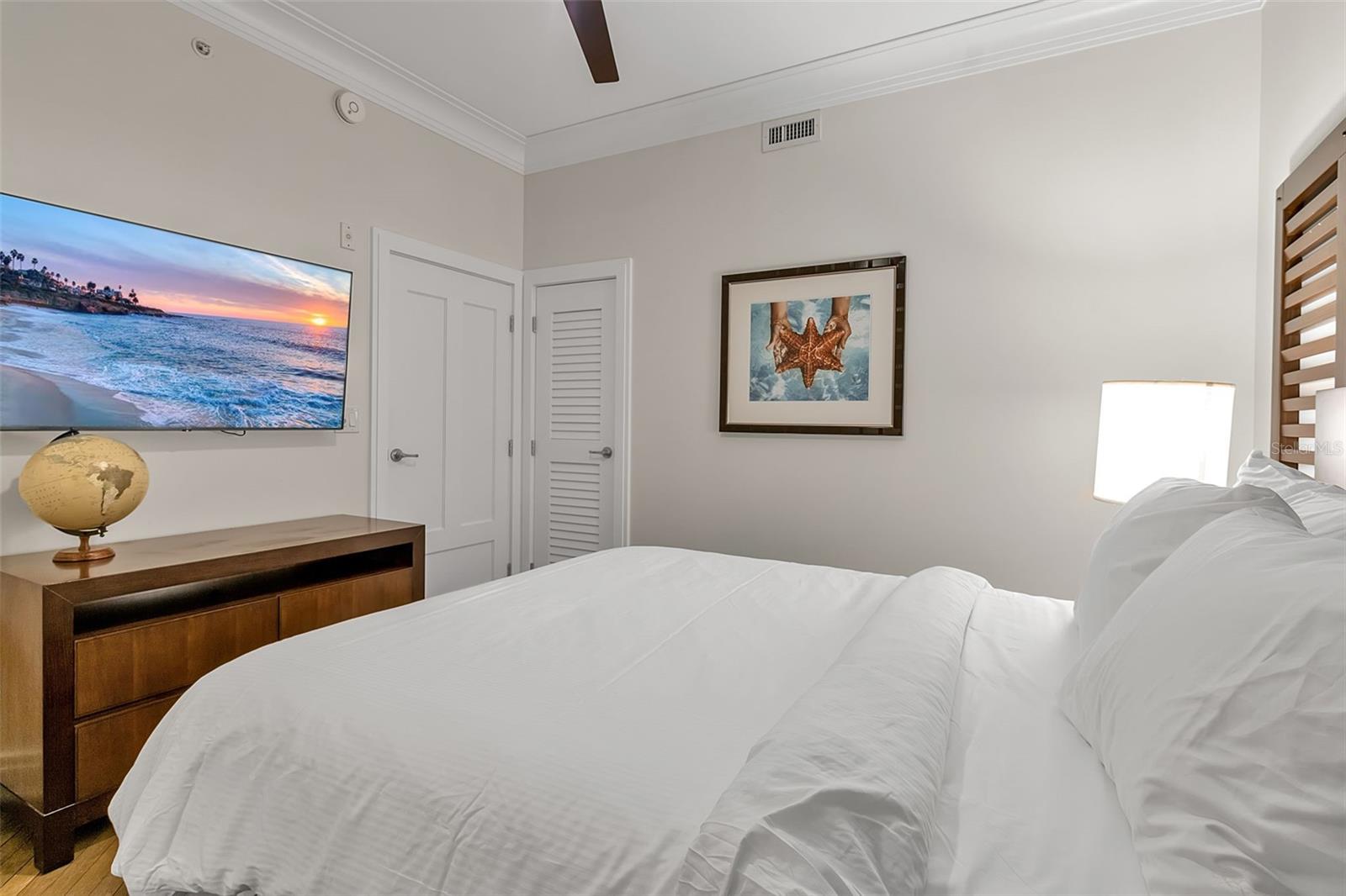 SIESTA KEY BEACH RESIDENCES II - Residential