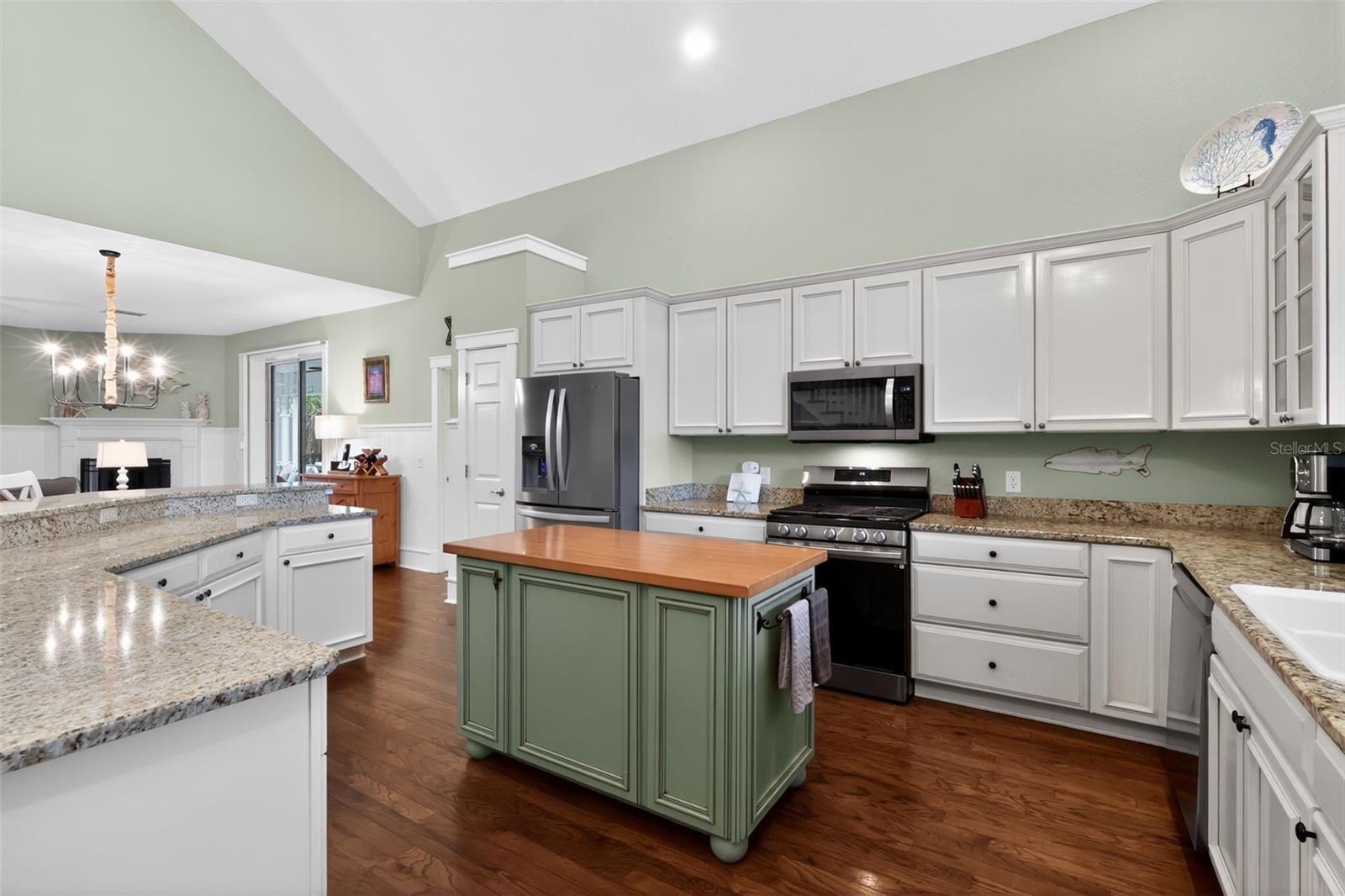 VILLAGES OF SUMTER LAKE SHORE COTTAGES - Residential