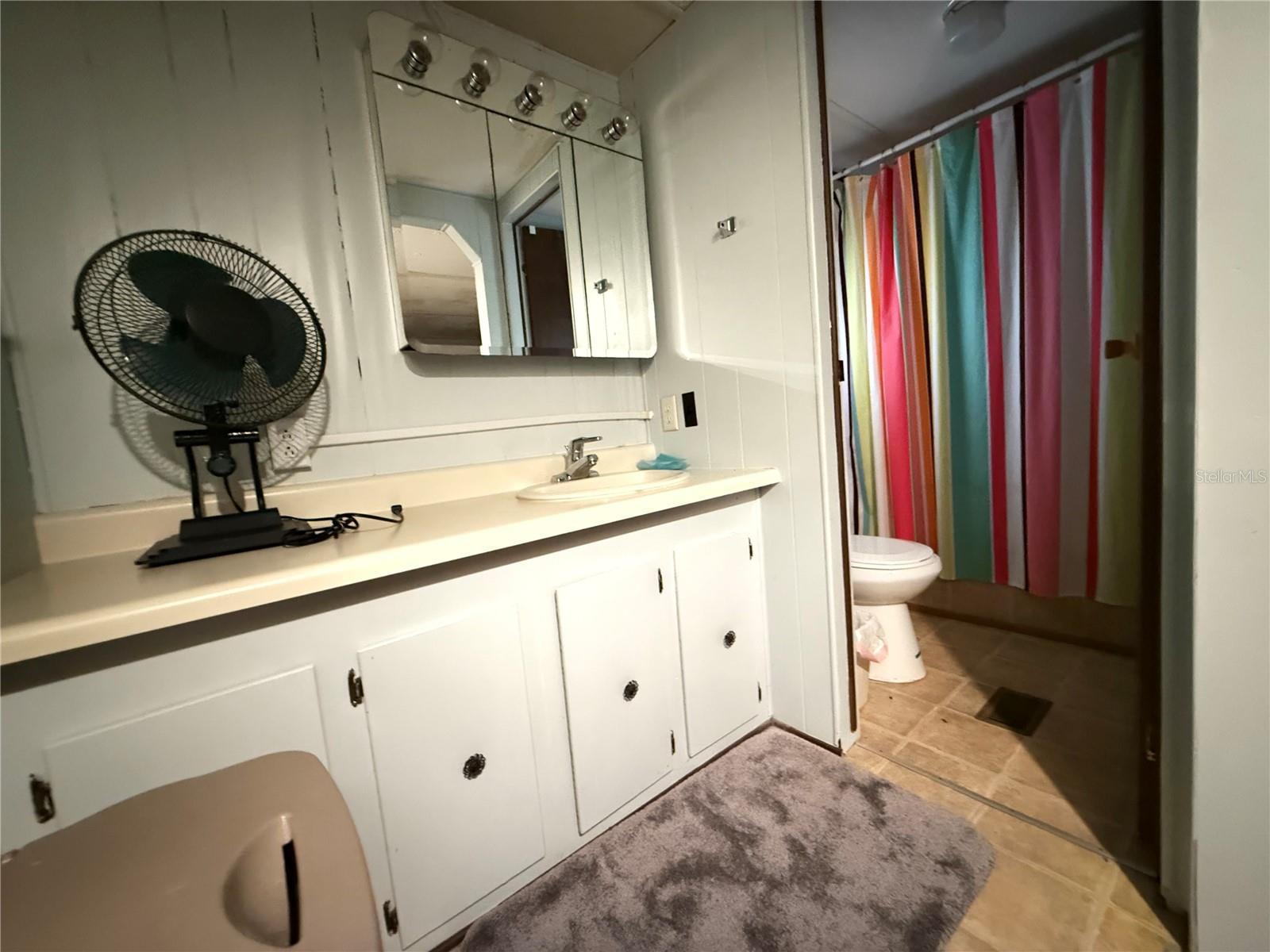 LAKE ROSALIE OAKS - Residential