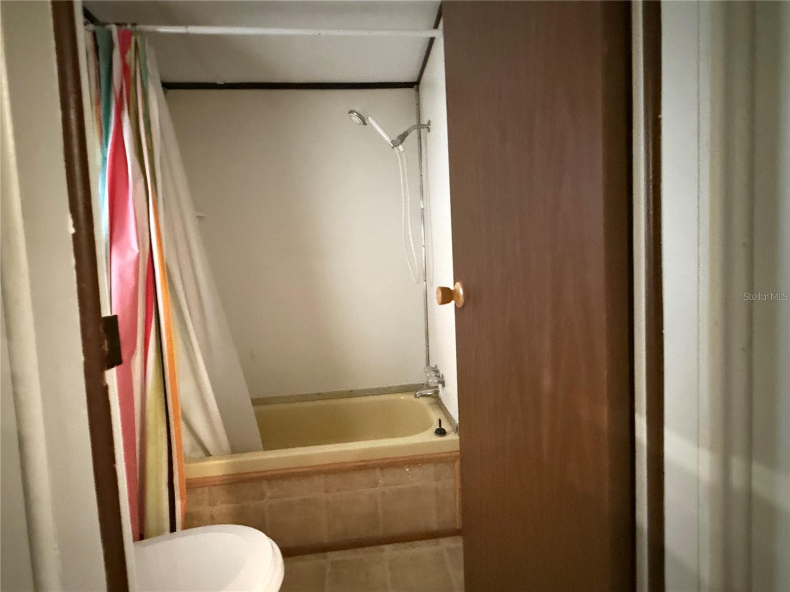 LAKE ROSALIE OAKS - Residential