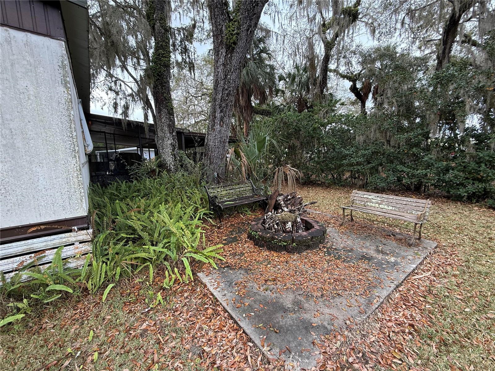 LAKE ROSALIE OAKS - Residential