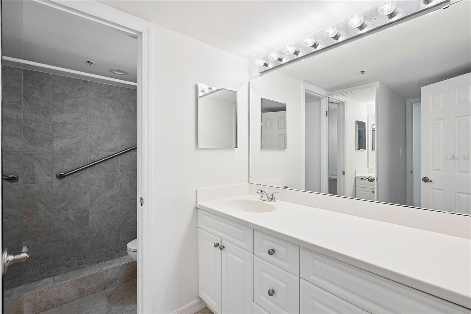 MOORINGS ON LAKE MAITLAND CONDO - Residential Lease