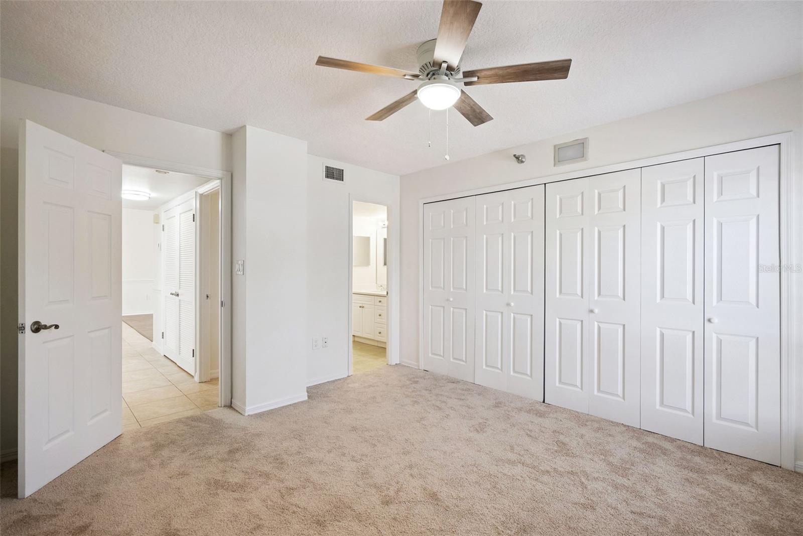 MOORINGS ON LAKE MAITLAND CONDO - Residential Lease