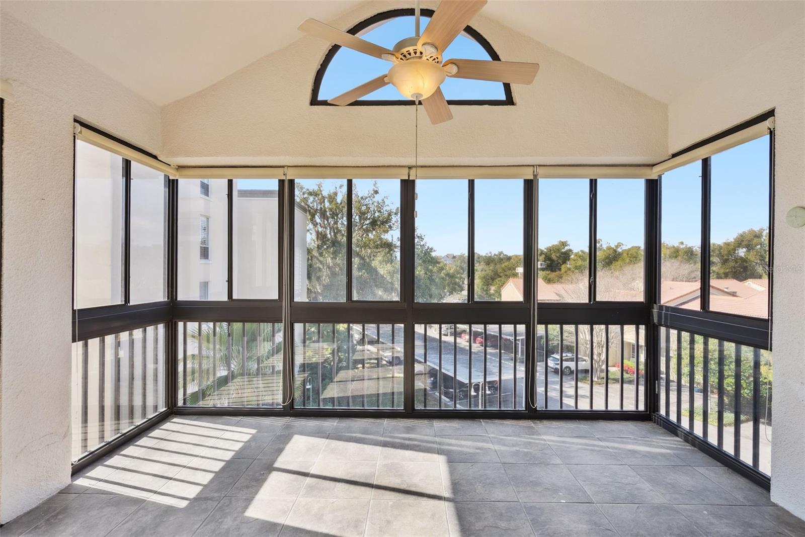 MOORINGS ON LAKE MAITLAND CONDO - Residential Lease