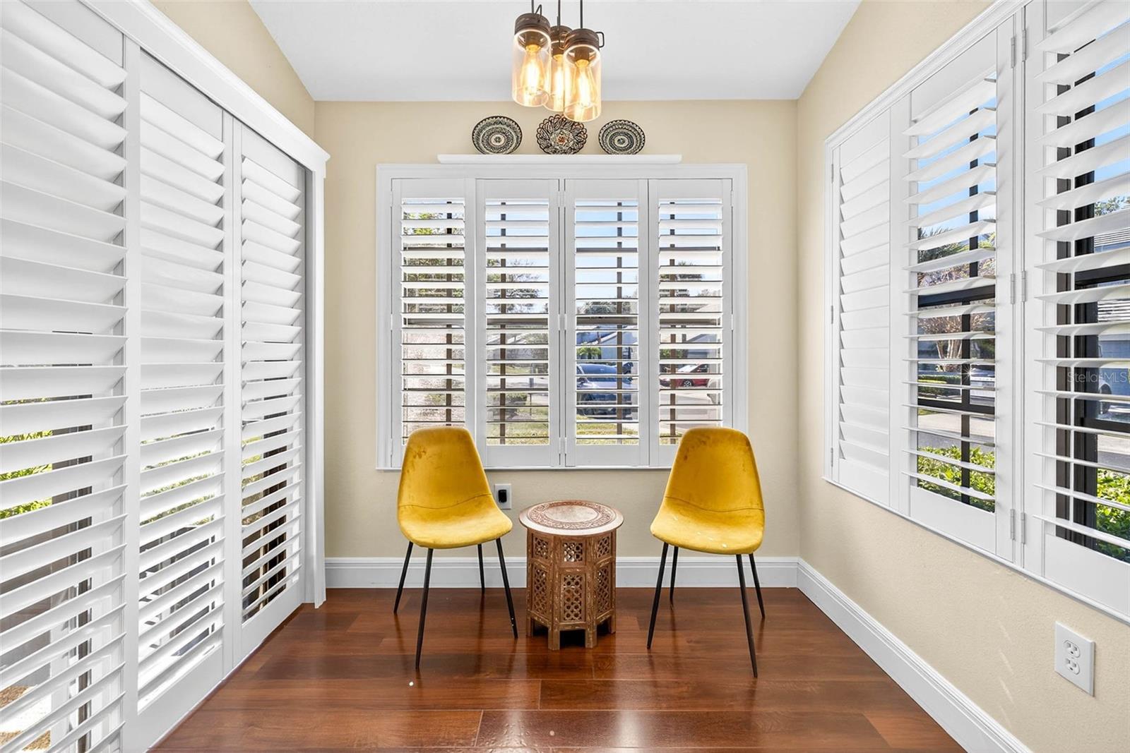 BRENTWOOD PARK - Residential Lease