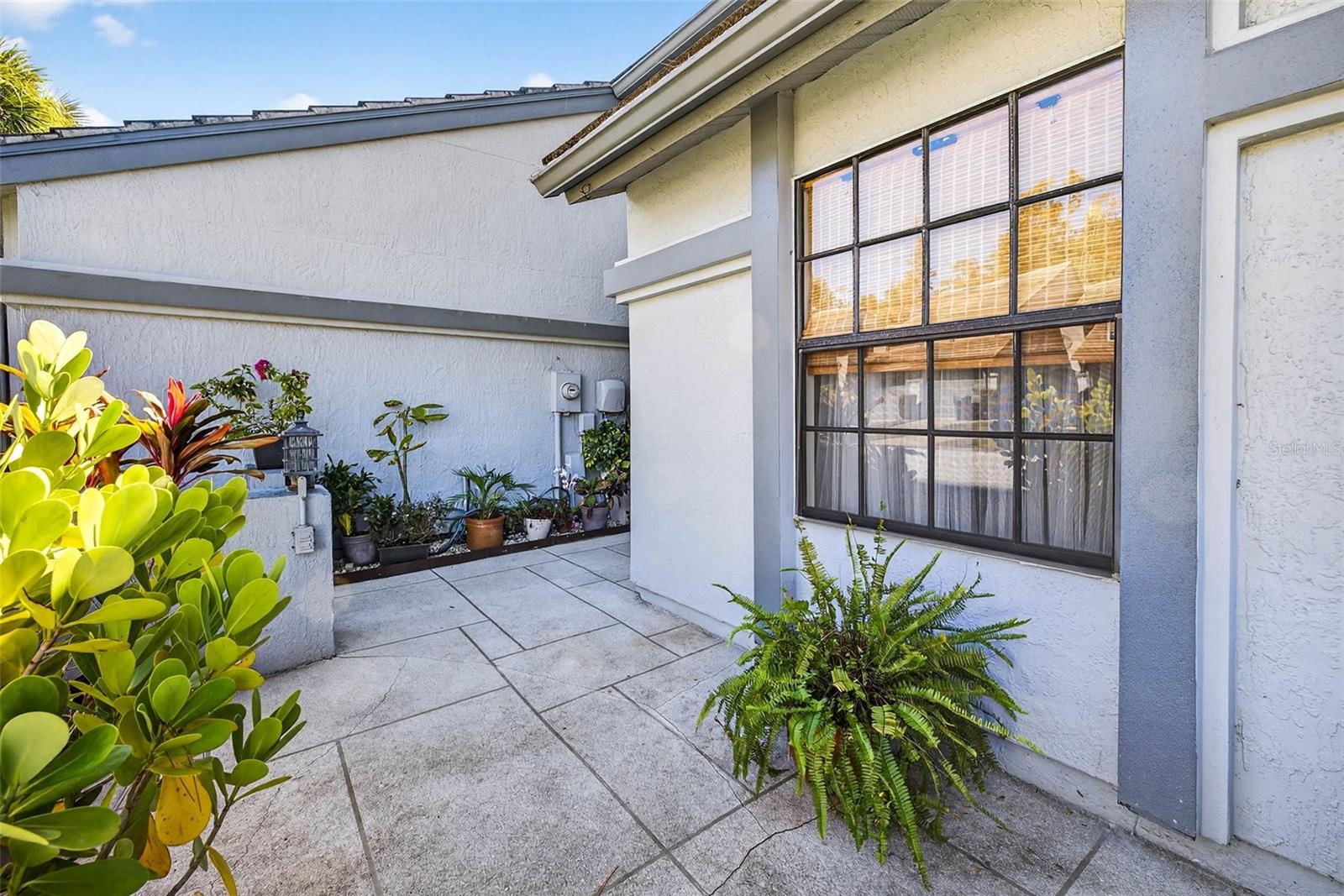 BRENTWOOD PARK - Residential Lease