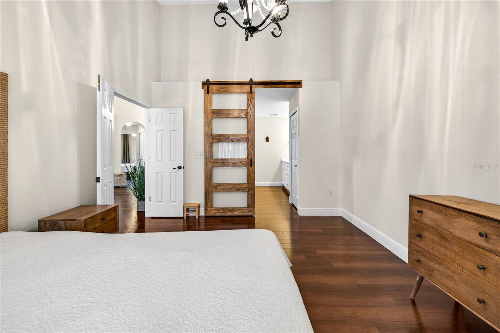 BRENTWOOD PARK - Residential Lease