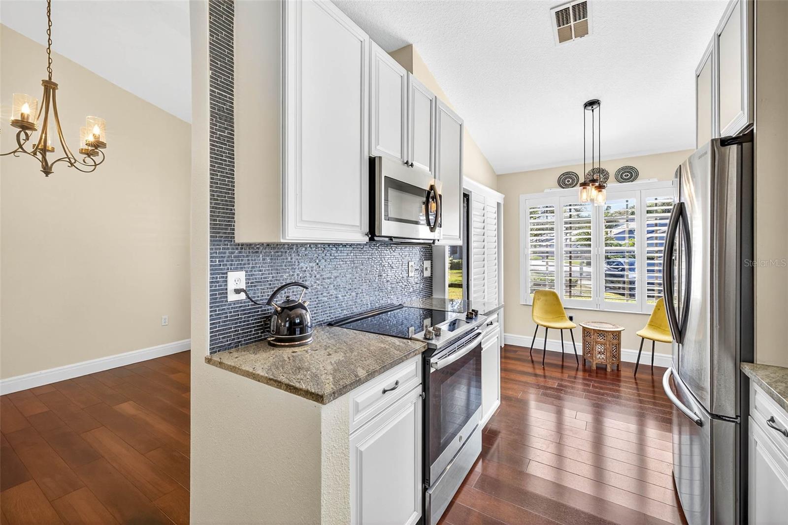 BRENTWOOD PARK - Residential Lease