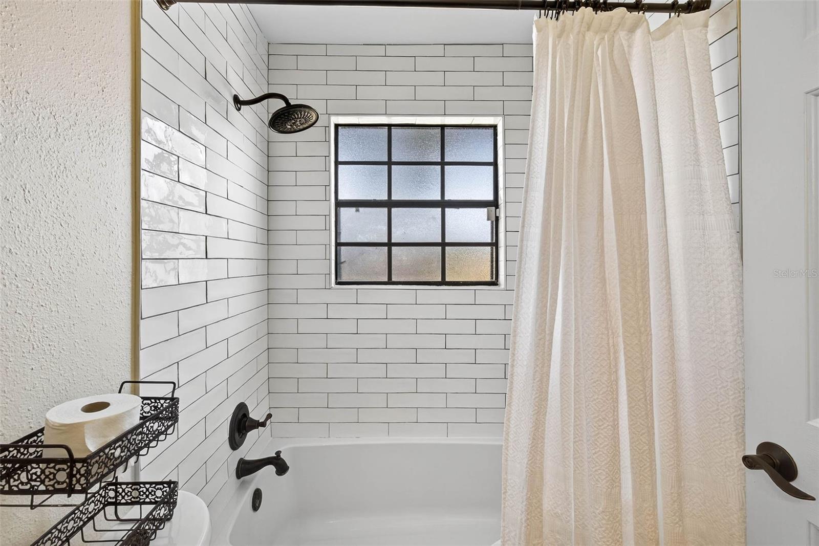 BRENTWOOD PARK - Residential Lease